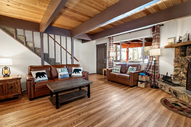 Cabins (United States of America, Big Bear Lake, California)