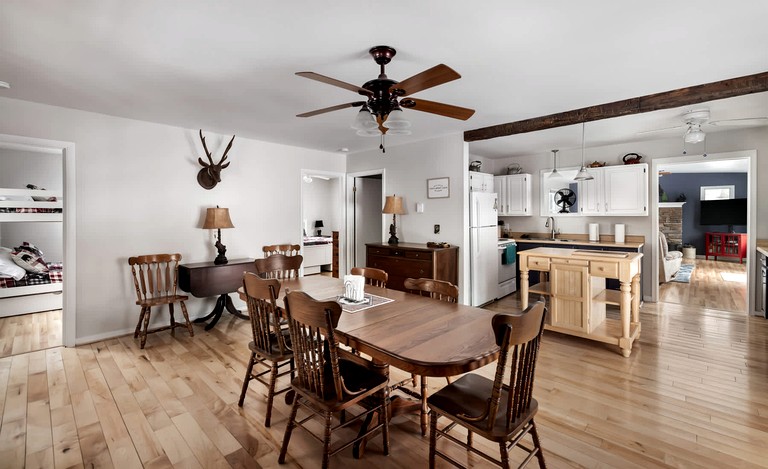 Vacation Rentals (United States of America, Great Cacapon, West Virginia)