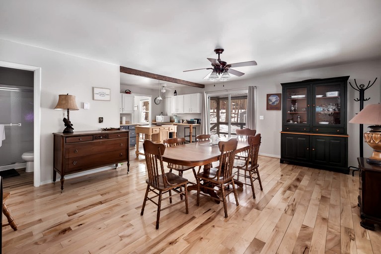 Vacation Rentals (United States of America, Great Cacapon, West Virginia)