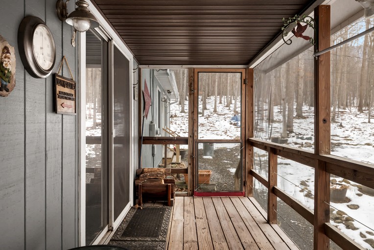 Vacation Rentals (United States of America, Great Cacapon, West Virginia)