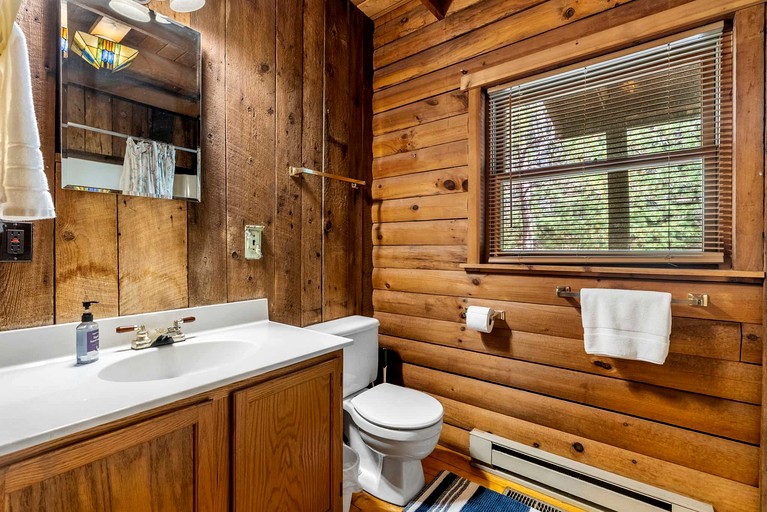 Cabins (United States of America, Baker, West Virginia)