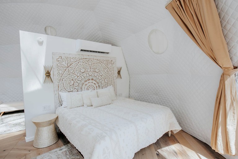 Domes (United States of America, Cherry Log, Georgia)