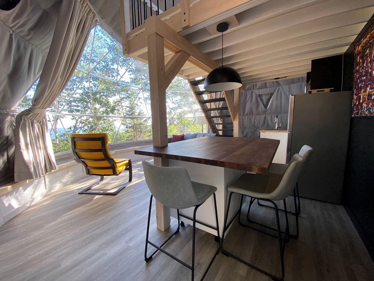 Cozy Secluded Dome in Percé, Quebec