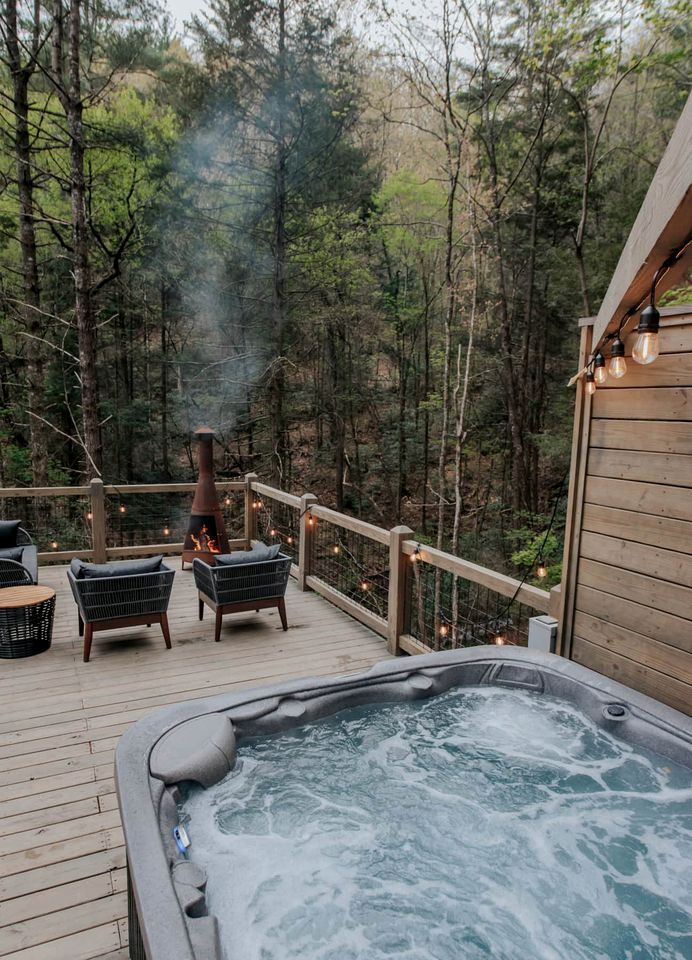 Luxury Living with Panoramic Views at Cherry Log's Designer Dome