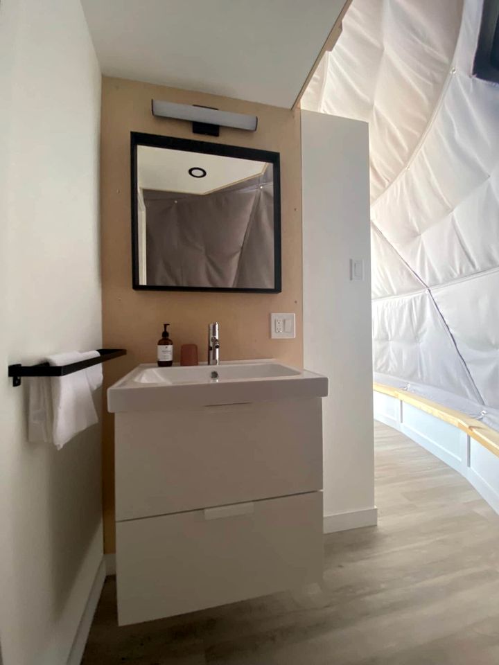 Fantastic Dome with Stunning Views in Percé, Quebec