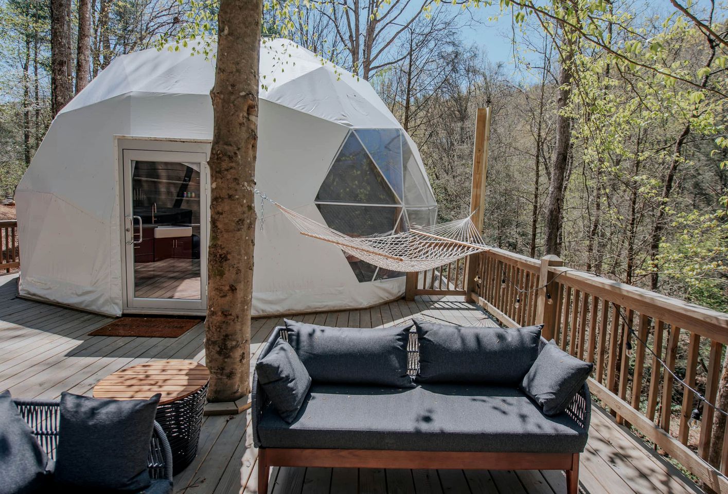 Designer Dome with Unmatched Scenery: Romantic Getaway near Falls in Cherry Log, Georgia