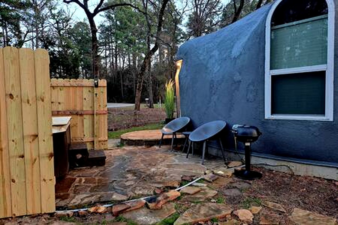 Fantastic Dome with Private Yard, Hot-Tub and Fire Pit in Texas