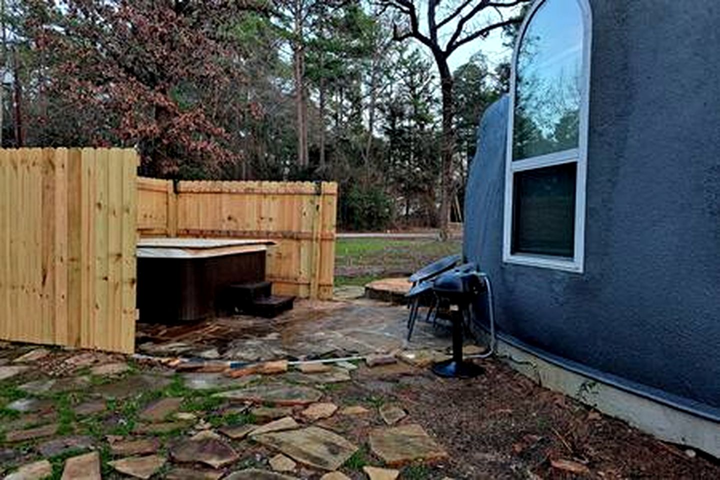 Fantastic Dome with Private Yard, Hot-Tub and Fire Pit in Texas