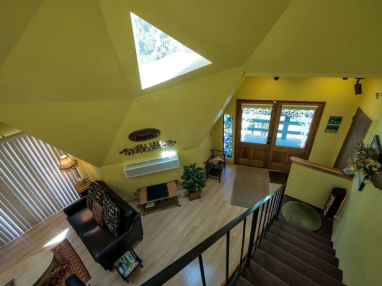 Unique Vacation Rental on Jago Bay, California