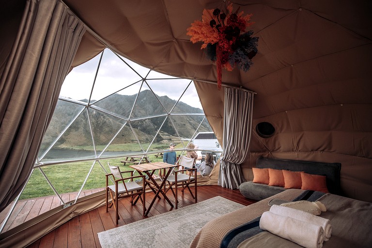 Domes (New Zealand, Moke Lake, South Island)