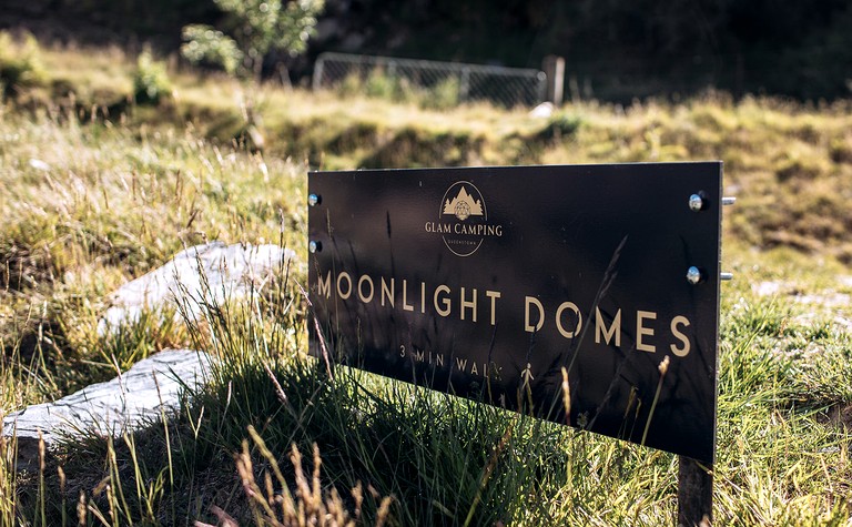 Domes (New Zealand, Moke Lake, South Island)