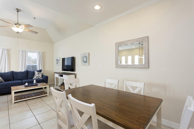 Floating Homes (United States of America, South Padre Island, Texas)