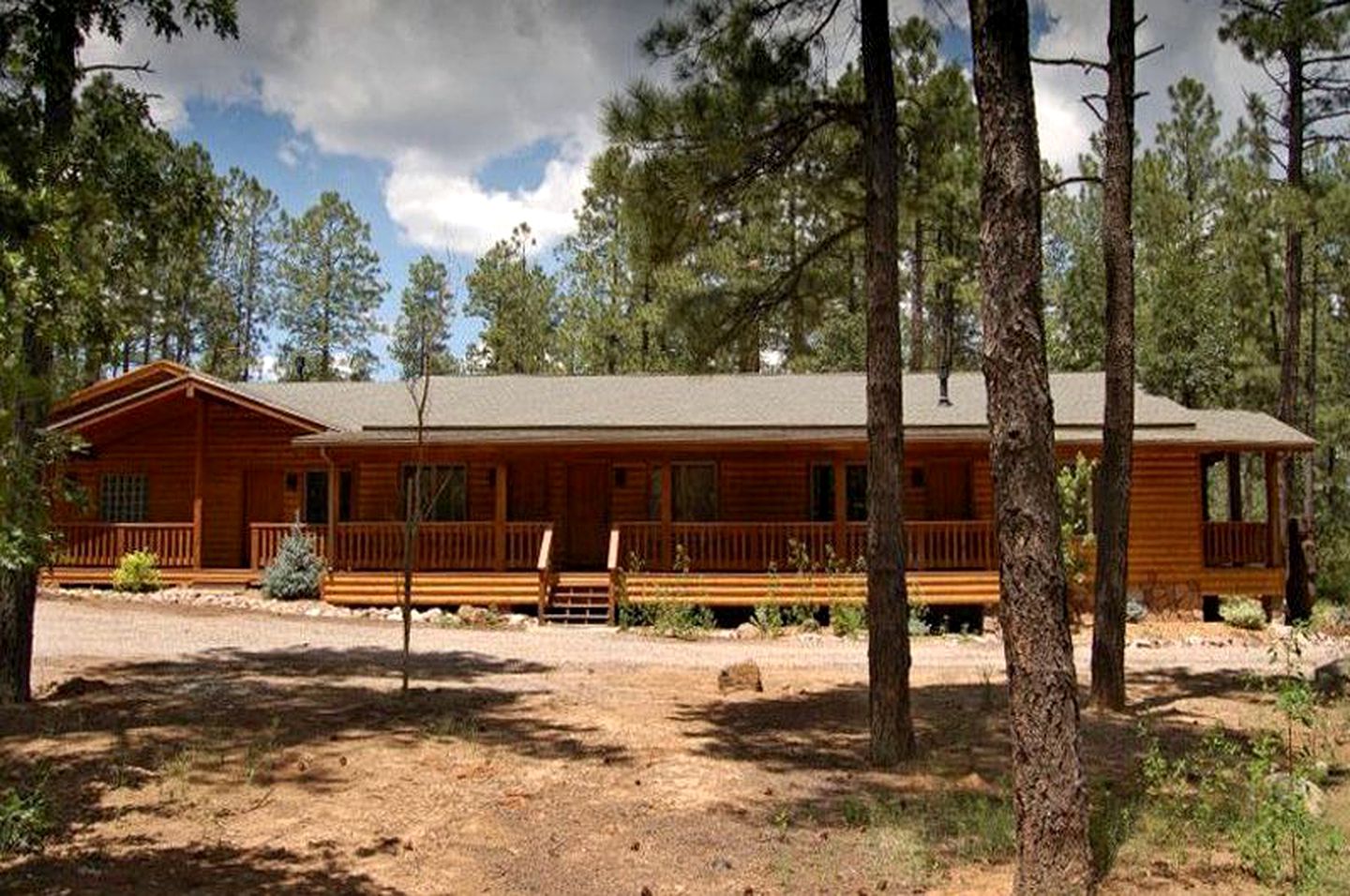 Authentic Cabin near Arizona