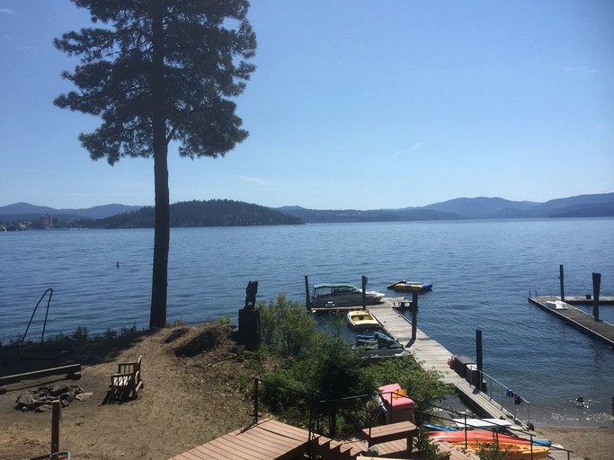 Cabins (Coeur d'Alene, Idaho, United States)