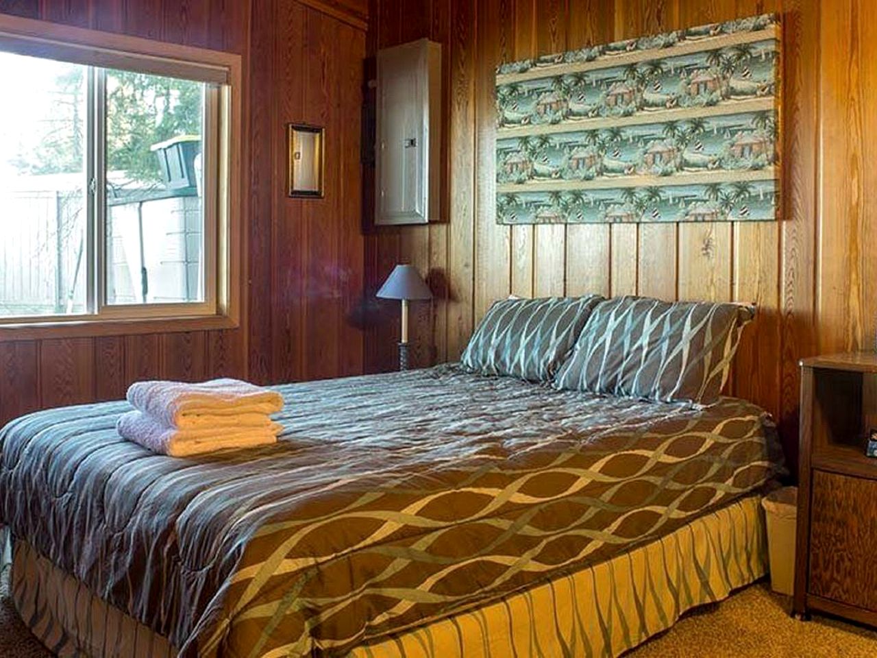 Spacious Lakeside Vacation Rental on Lake Coeur d'Alene in North Idaho