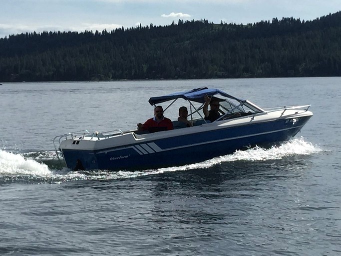 Cabins (Coeur d'Alene, Idaho, United States)