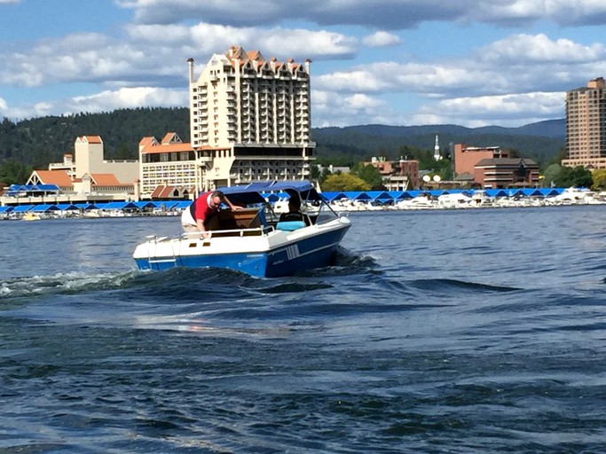 Cabins (Coeur d'Alene, Idaho, United States)