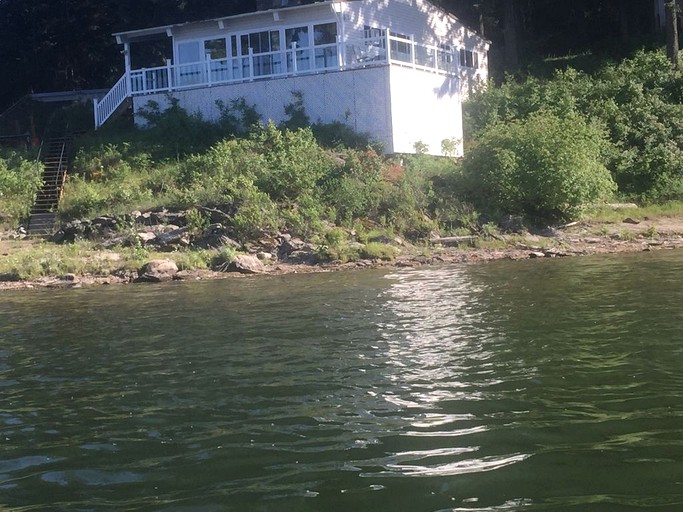 Cabins (Coeur d'Alene, Idaho, United States)