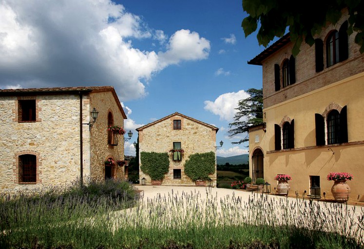 Villas (Siena, Tuscany, Italy)