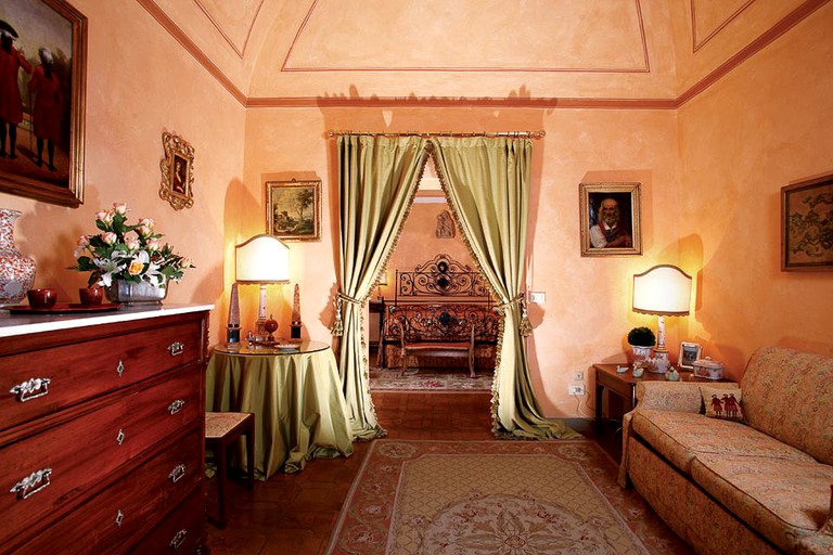 Villas (Siena, Tuscany, Italy)