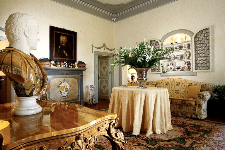 Villas (Siena, Tuscany, Italy)