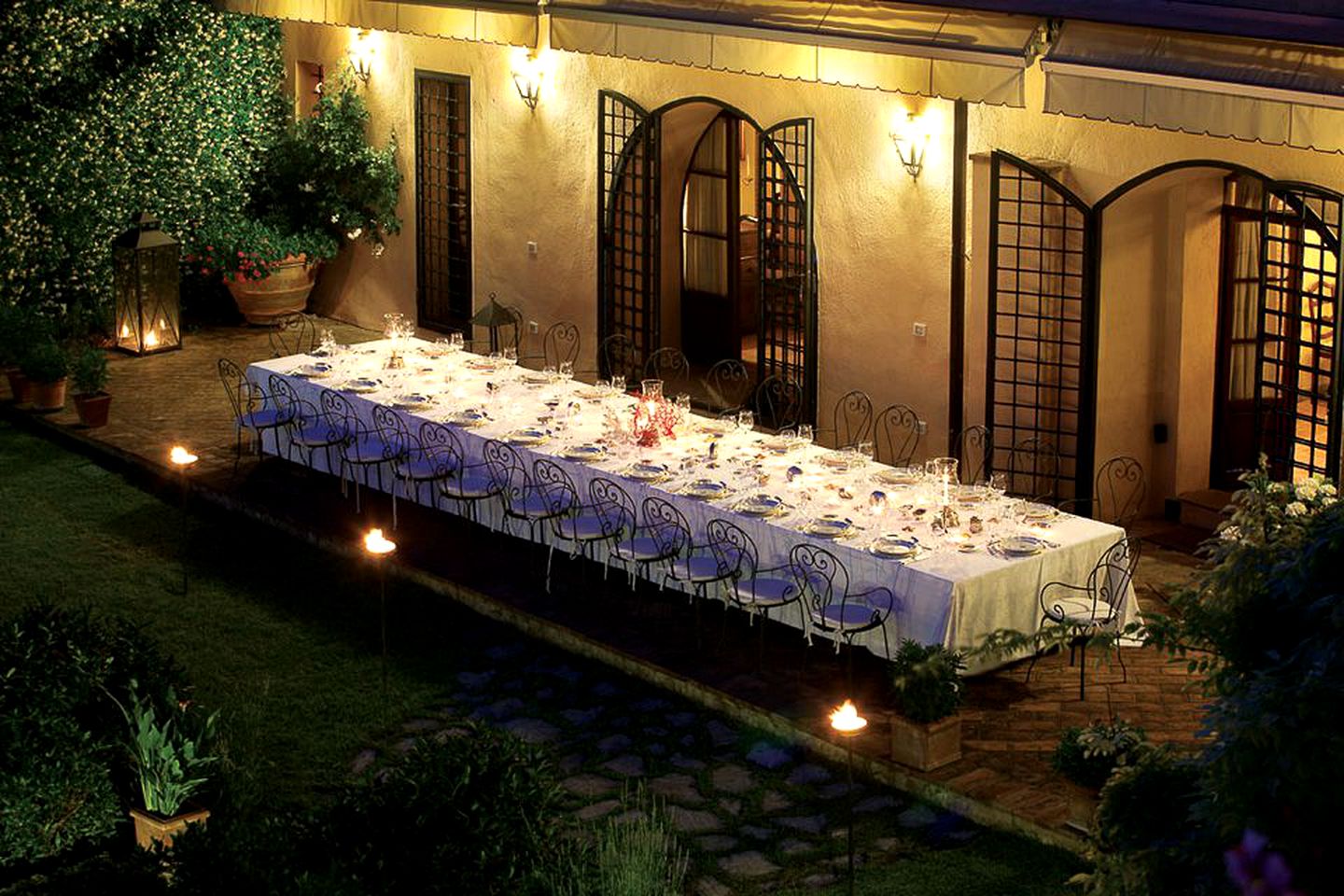 Historic Luxury Villa Rental with Swimming Pool and Breathtaking Views near Siena, Italy