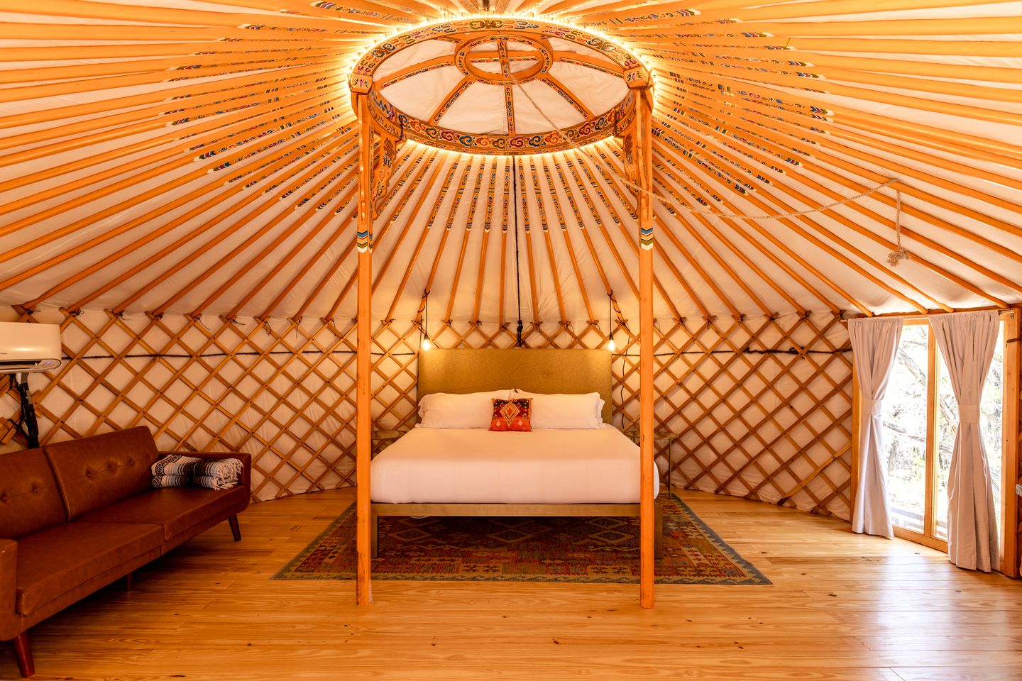 Relaxing Yurt Perfect for Couples in Dripping Springs, Texas