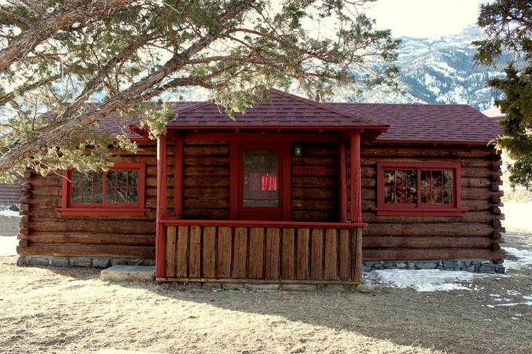 Cabins (Cody, Wyoming, United States)