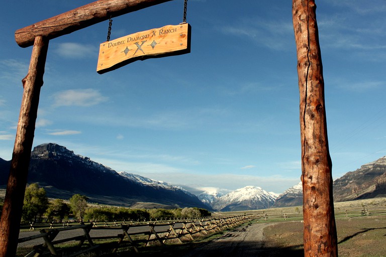 Cabins (Cody, Wyoming, United States)