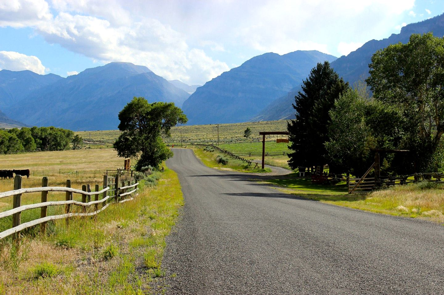 Family Cabin Rental on Beautiful Ranch near Yellowstone National Park, Wyoming