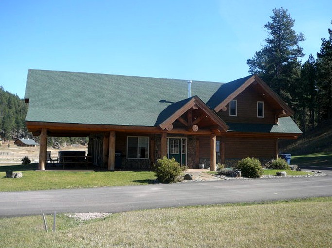 Cabin Rental With Hot Tub Near Sheridan Lake South Dakota