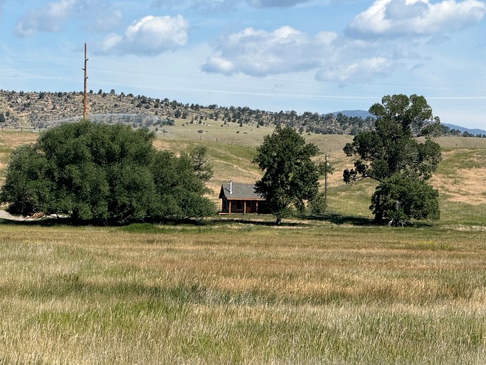 Cabins (United States of America, Ennis, Montana)