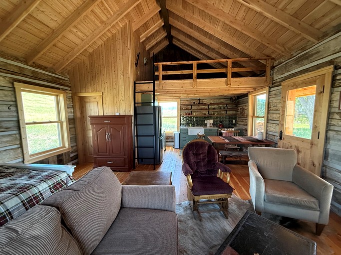 Cabins (United States of America, Ennis, Montana)