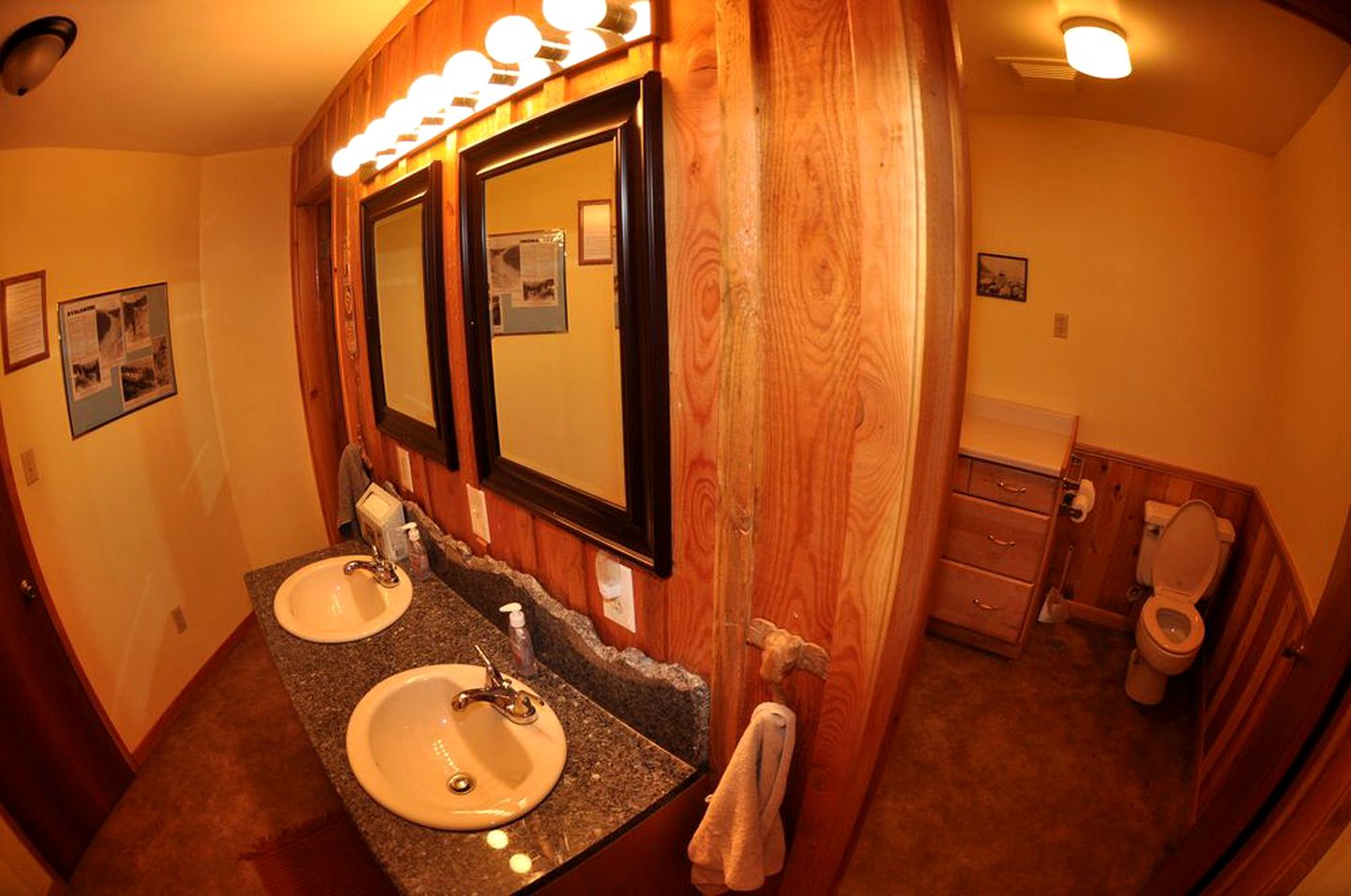 Unique, Spacious Log Cabin Rental near Bitterroot National Forest in Montana