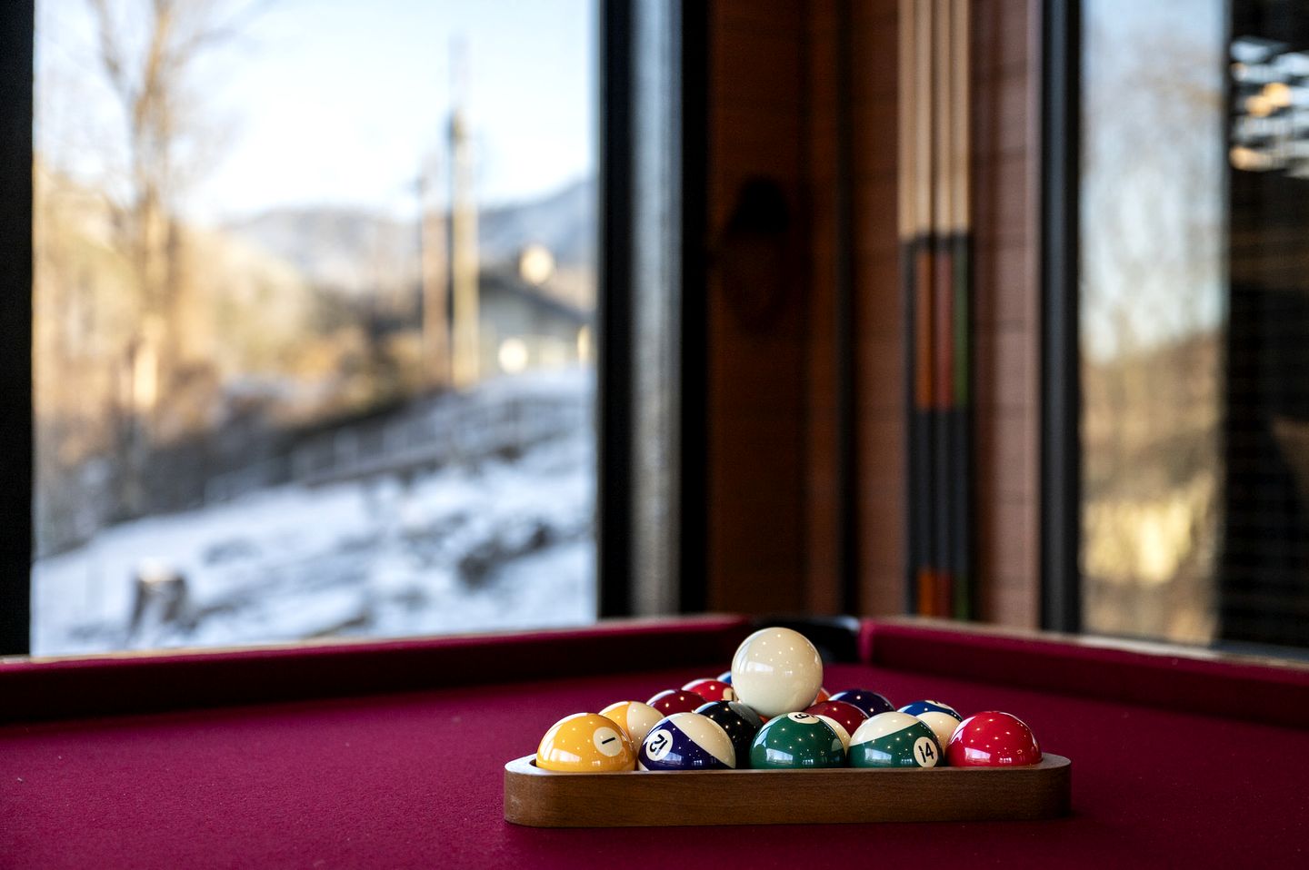 Gorgeous Modern Cabin with Hot-tub and Great Views in Gatlinburg, Tennessee