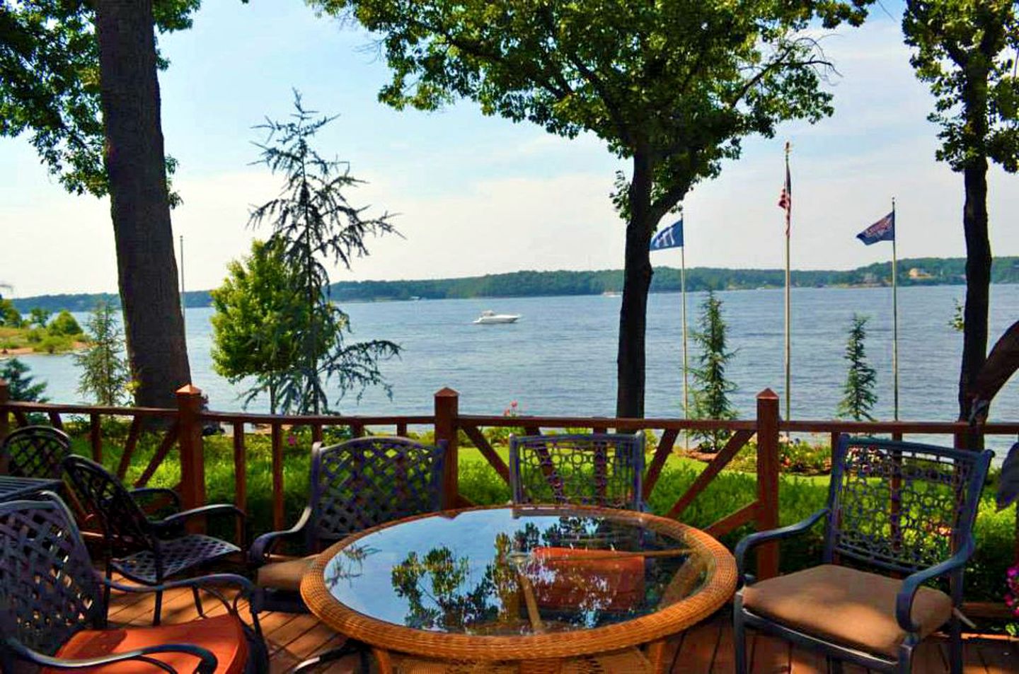 Amazing Villa Rental on Grand Lake O' the Cherokees near Tulsa, Oklahoma