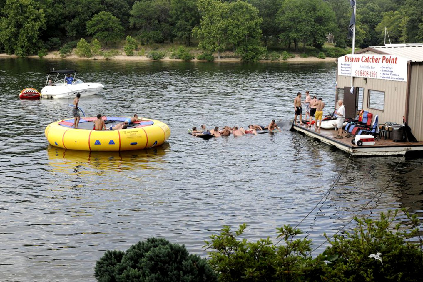 Amazing Villa Rental on Grand Lake O' the Cherokees near Tulsa, Oklahoma