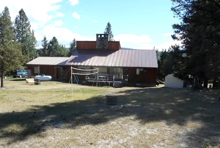 Nature Lodges (Marion, Montana, United States)