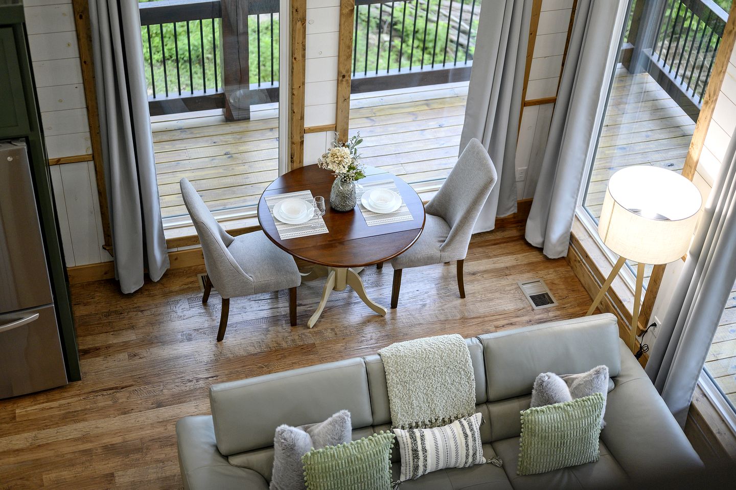 Treetop Cabin Getaway with Sauna, Hot Tub & Forest Views in Oklahoma