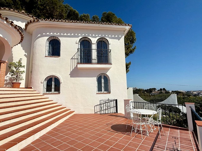 Vacation Rentals (Spain, --, --)