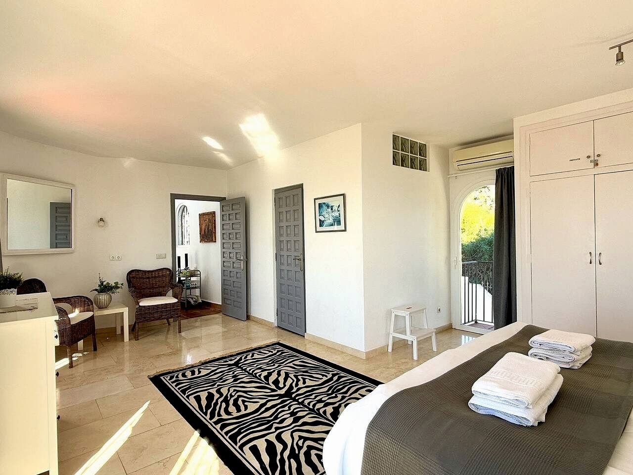 Relaxing Coastal Villa with Stunning Views & Pool Escape in Andalusia, Spain