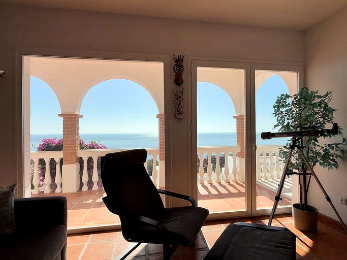 Vacation Rentals (Spain, --, --)