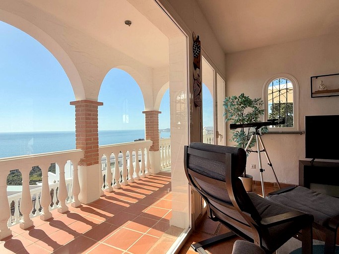 Vacation Rentals (Spain, --, --)