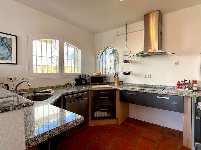 Vacation Rentals (Spain, --, --)