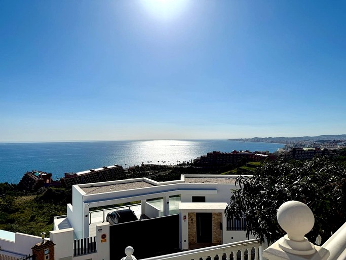 Vacation Rentals (Spain, --, --)