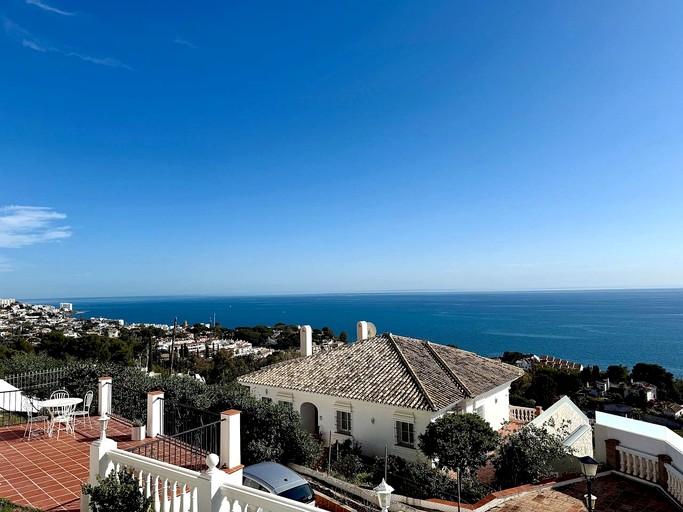 Vacation Rentals (Spain, --, --)
