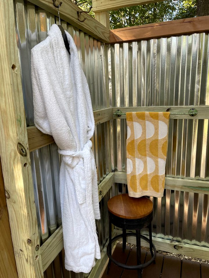 Original Retreat: Experience Arkansas in Style with Hot Tub Rental