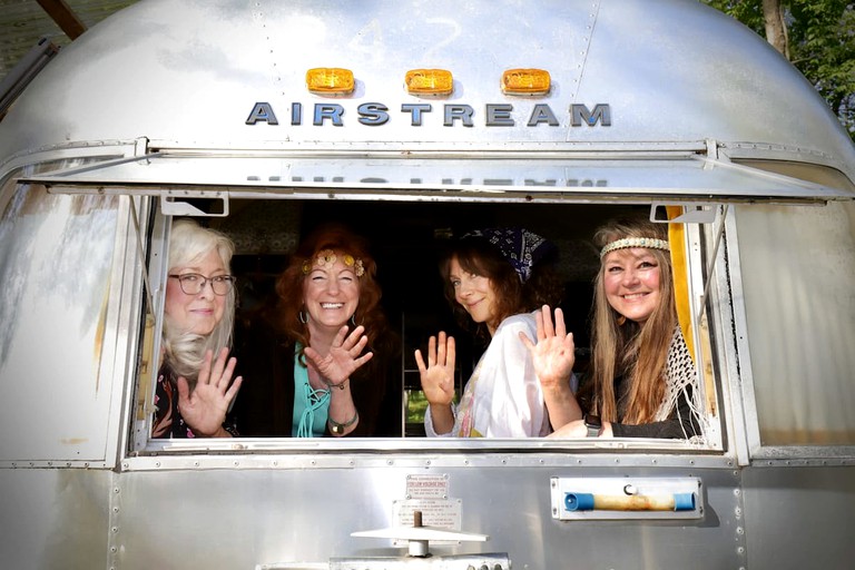 Caravans (United States of America, Berryville, Arkansas)