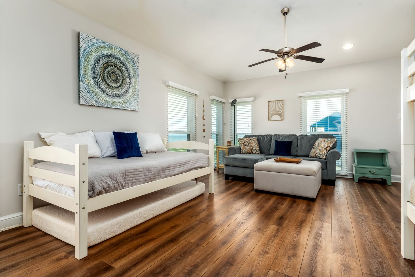 Spectacular Oceanfront Beach House with Hot-tub in Dauphin Island, Alabama