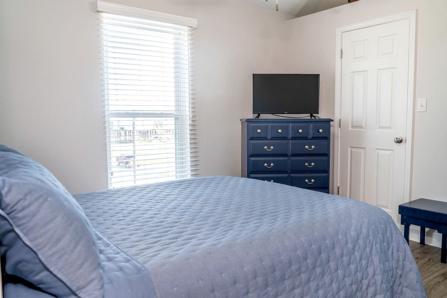 Spectacular Oceanfront Beach House with Hot-tub in Dauphin Island, Alabama